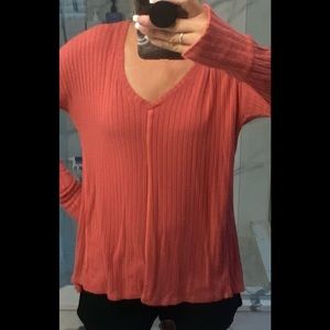 Super soft Gibson v neck